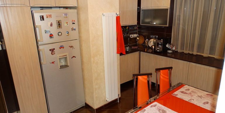apartament 4 camere de inchiriat b-dul Dacia AP0346-14
