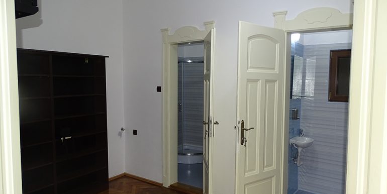 Apartament 3 camere de inchiriat, str. Roman Ciorogariu, Oradea AP0563 - 08
