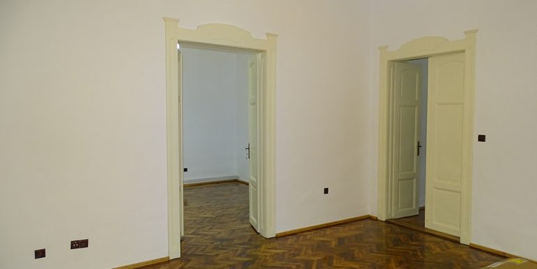 Apartament 3 camere de inchiriat, str. Roman Ciorogariu, Oradea AP0563 - 15