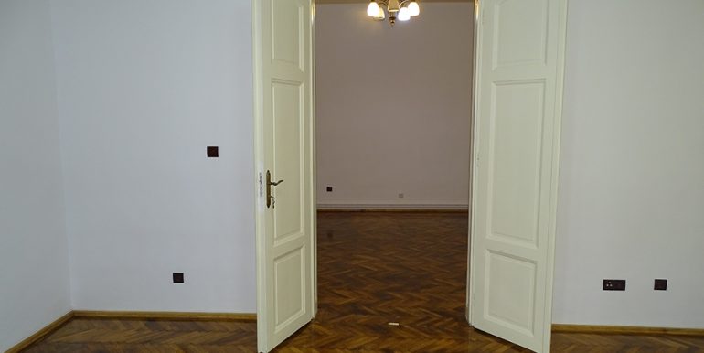Apartament 3 camere de inchiriat, str. Roman Ciorogariu, Oradea AP0563 - 18