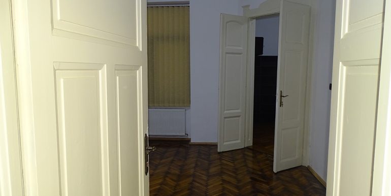 Apartament 3 camere de inchiriat, str. Roman Ciorogariu, Oradea AP0563 - 20