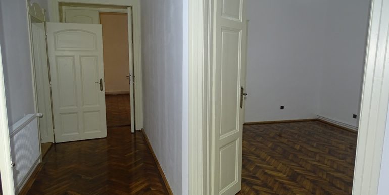 Apartament 3 camere de inchiriat, str. Roman Ciorogariu, Oradea AP0563 - 23