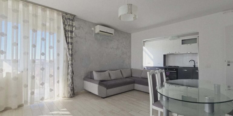 AP0582-Apartament 3 camere de inchiriat, et. 4, Prima Sova Nufarul-08