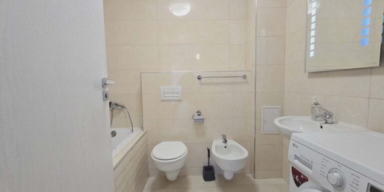 AP0582-Apartament 3 camere de inchiriat, et. 4, Prima Sova Nufarul-31