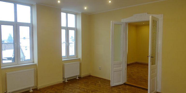 Apartament 3 camere de inchiriat, semicentral, Oradea AP0640 - 16