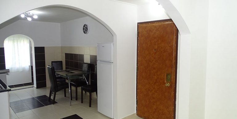 Apartament 3 camere de inchiriat, zona Dragos Voda, Oradea AP0653 - 01