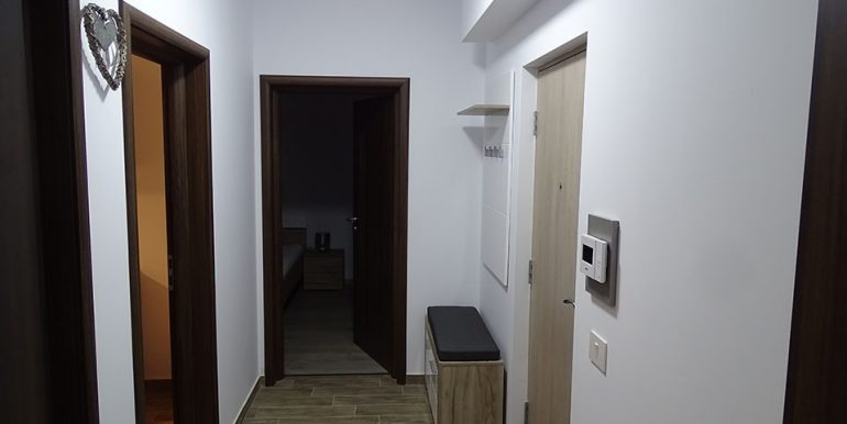 Apartament 2 camere de inchiriat etajul 3 Prima Universitatii - 01