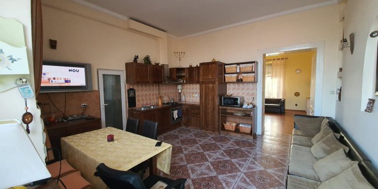 Apartament la casa de vanzare, str. T. Vladimirescu, Oradea AP0884 - 15
