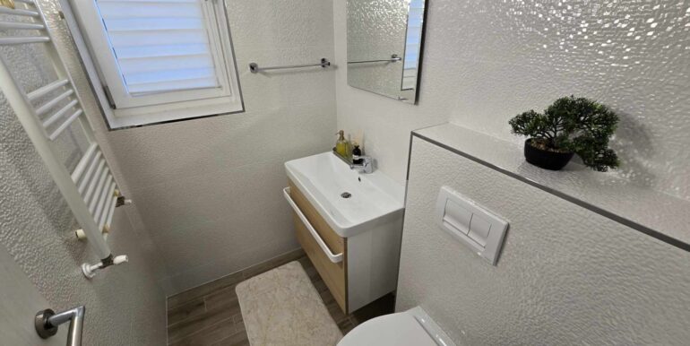 494356965_565367473277786_3846155078721975777_n