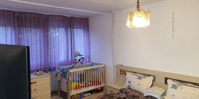 Apartament 3 camere de vanzare, Nufarul, Oradea AP0905 - 01