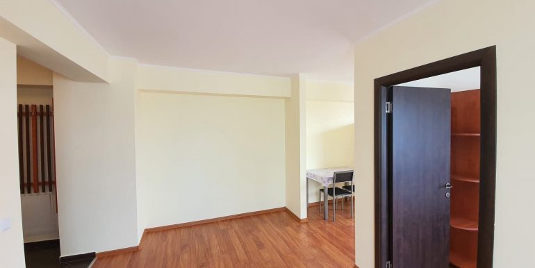 Apartament 3 camere de vanzare, Nufarul Plaza, Oradea AP0962 - 01