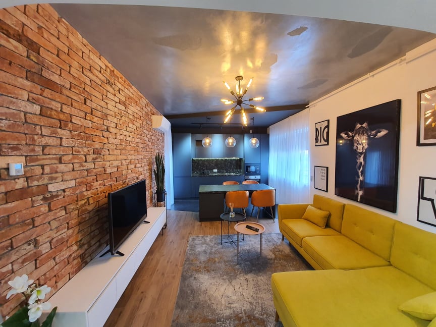 Apart. 3 camere de inchiriat, ultracentral/cladire premium, Oradea – AP0979