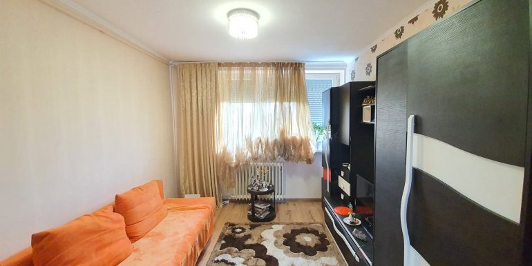 Apartament 3 camere de vanzare, str. Spaliul Crisanei, Oradea AP0996 - 01