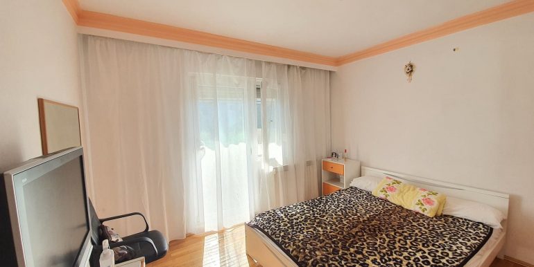 Apartament 3 camere de inchiriat, Nufarul, Oradea AP1000 - 04