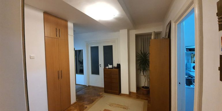 Apartament 3 camere de vanzare, P-ta Emanuil Gojdu, Oradea AP1023 - 13