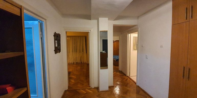 Apartament 3 camere de vanzare, P-ta Emanuil Gojdu, Oradea AP1023 - 16