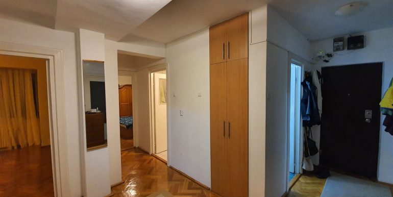 Apartament 3 camere de vanzare, P-ta Emanuil Gojdu, Oradea AP1023 - 20