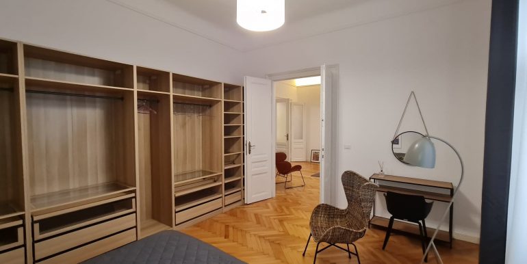 Apartament 3 camere de vanzare, str. Primariei, Oradea AP1035 - 16