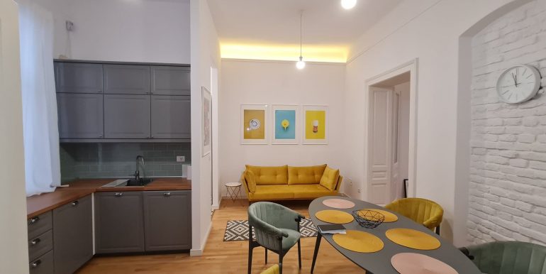 Apartament 3 camere de vanzare, str. Primariei, Oradea AP1035 - 32