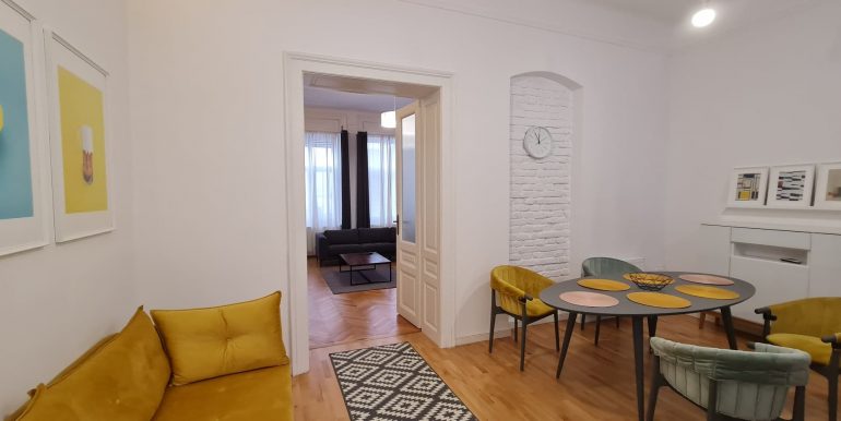 Apartament 3 camere de vanzare, str. Primariei, Oradea AP1035 -33