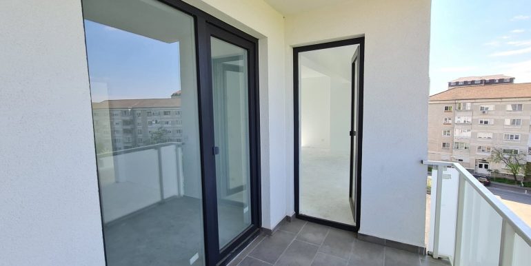Apartament 4 camere de vanzare, Prima Onestilor, Oradea AP1070 - 02