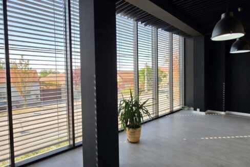 H0037-Hala, showroom, spatii birouri-21