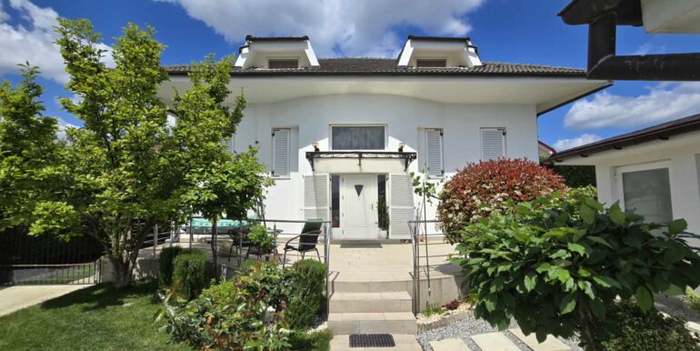 494820702_1009856077960772_8871584878181819992_n