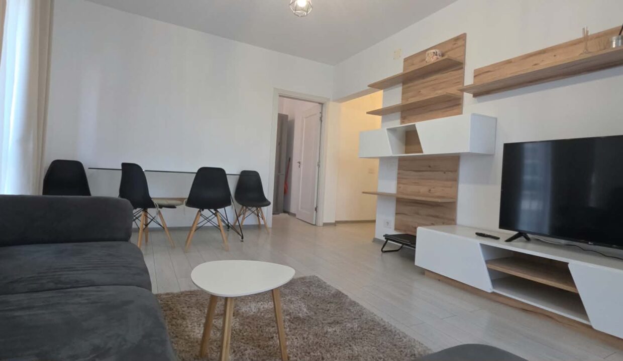 AP1540-Ovidiu-Ap. 3 cam. de inchiriat,bloc C7 ap 208 et 2 str. Ion Bradu 05