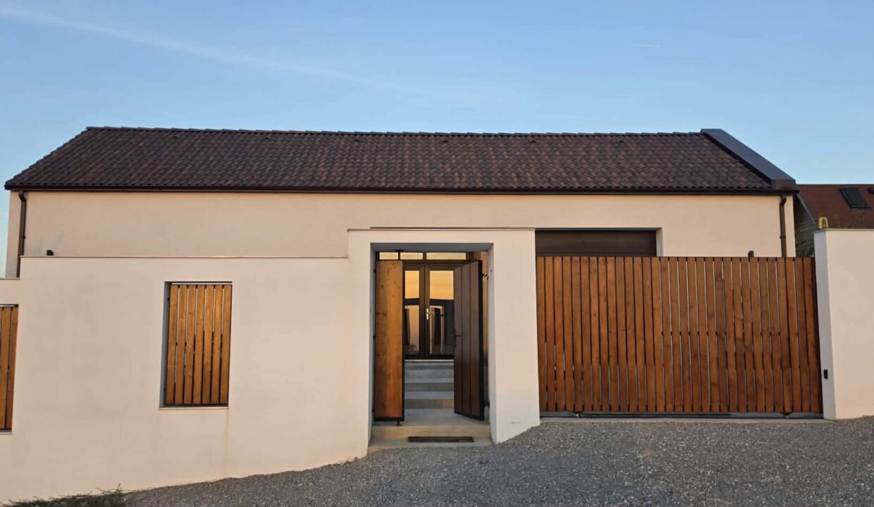 CV0442-Casa de vanzare, str. Antonio Vivaldi-04