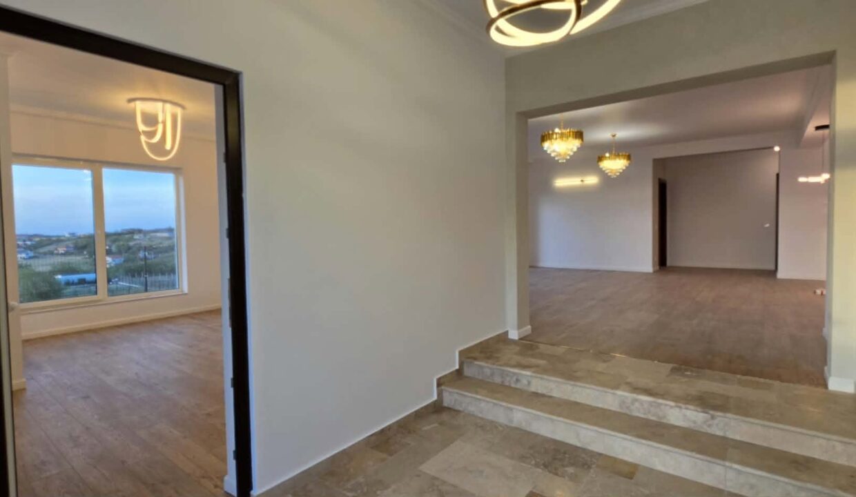 CV0442-Casa de vanzare, str. Antonio Vivaldi-43
