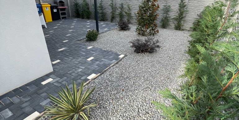 48b58459-f8e7-4fdc-a968-f6cea64e8897