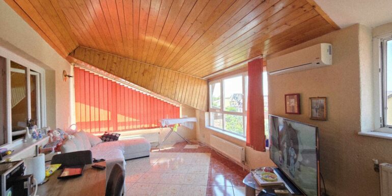 530727260_2251654585297125_44274727190314242_n