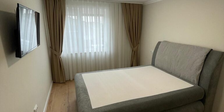 79502523-f516-49cd-b3ac-71fc16b3773e