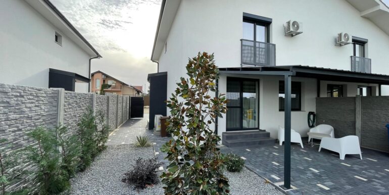 9d8798ff-4db0-422c-9955-5d7d2e672450