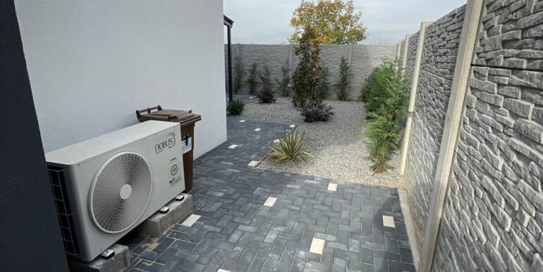 d5374ecf-a356-4419-af02-4fd88d6da1b3