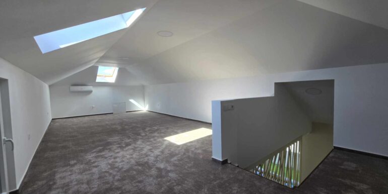 494358175_1259409535567163_2259836682959575125_n