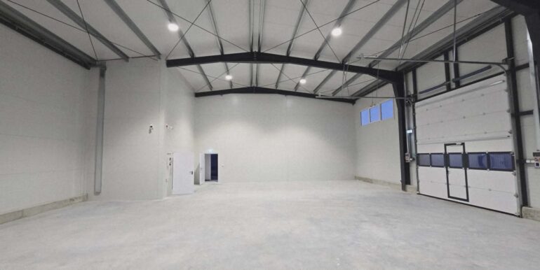 H0031-Hala de inchiriat spatiu de depozitare, showroom, birouri-23