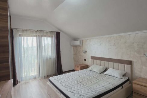 CV0503-Casa de inchiriat Oradea, inspre Santandrei, str. Jupiter, nr. 7-17