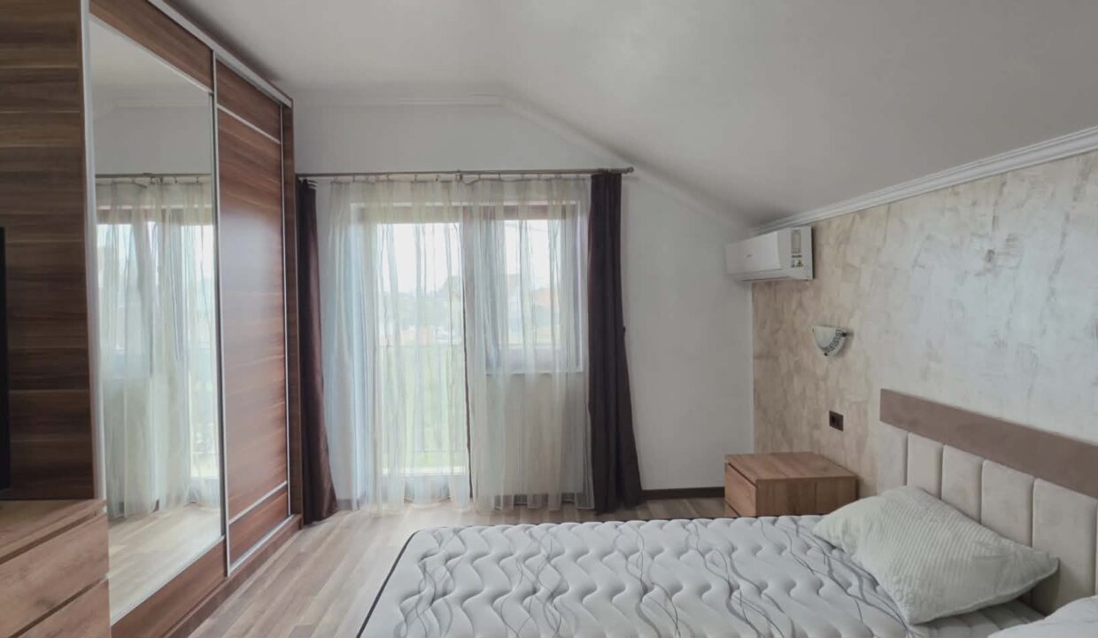 CV0503-Casa de inchiriat Oradea, inspre Santandrei, str. Jupiter, nr. 7-18