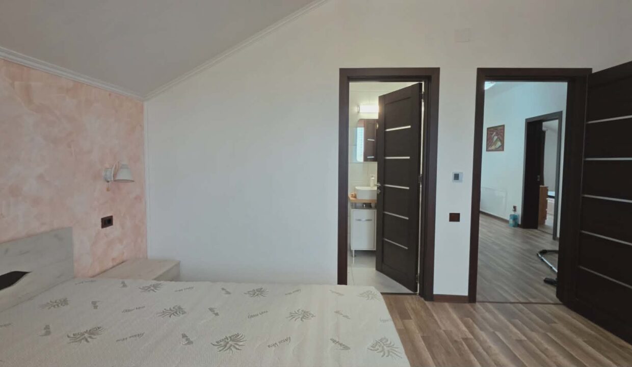 CV0503-Casa de inchiriat Oradea, inspre Santandrei, str. Jupiter, nr. 7-21
