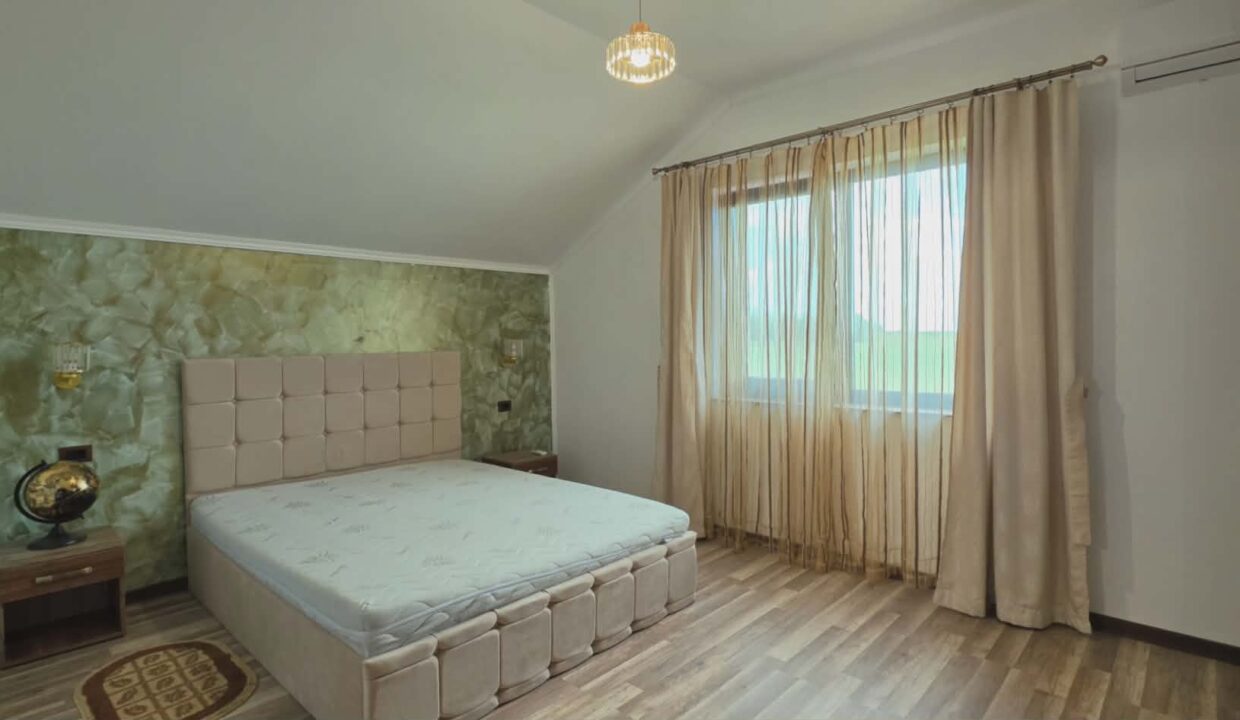 CV0503-Casa de inchiriat Oradea, inspre Santandrei, str. Jupiter, nr. 7-23
