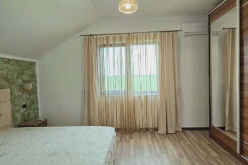 CV0503-Casa de inchiriat Oradea, inspre Santandrei, str. Jupiter, nr. 7-24