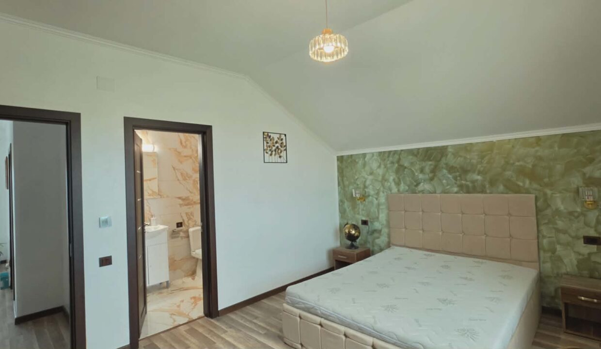 CV0503-Casa de inchiriat Oradea, inspre Santandrei, str. Jupiter, nr. 7-25