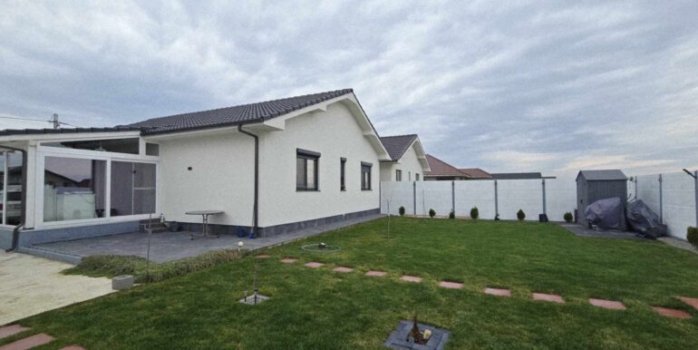 CV0506-Casa noua pe nivel de vanzare, Santandrei-02