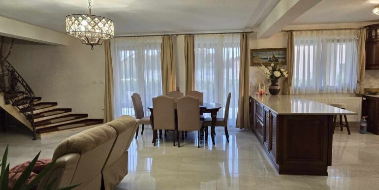 494357905_709022875140855_1019423898886565159_n