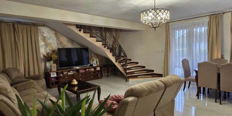 494359316_1221520086105753_5151350923156863720_n