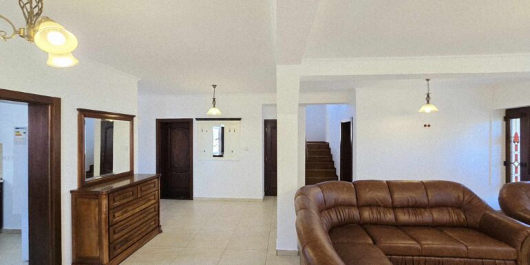 520484965_1280805197022594_3139126773456284670_n