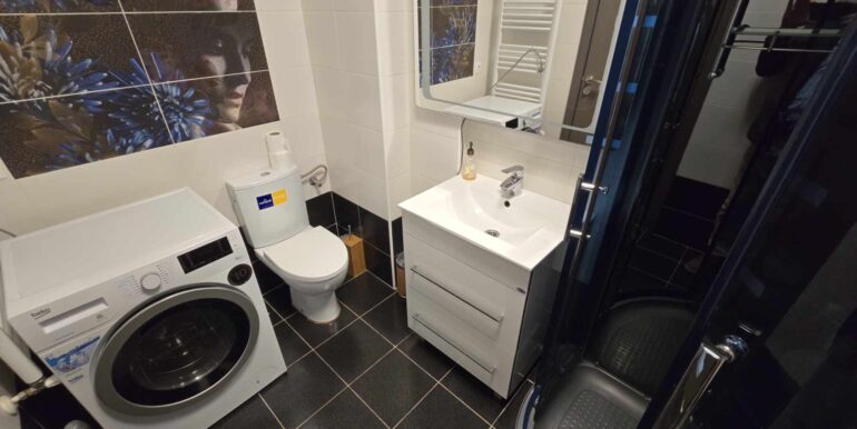 Apartament cu 2 camere de închiriat, str. Cazaban-14