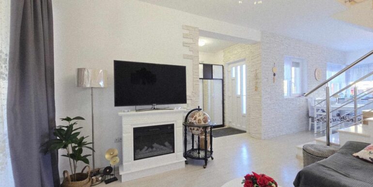 CV0520-Casa de vânzare Oncea serpentina Paleu-16