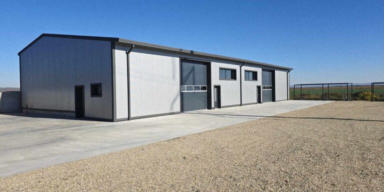 H0034-Hală ouă + clădire de birouri de închiriat-01